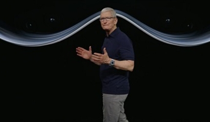 Tim Cook presentando los vision Pro - Crédito: Apple